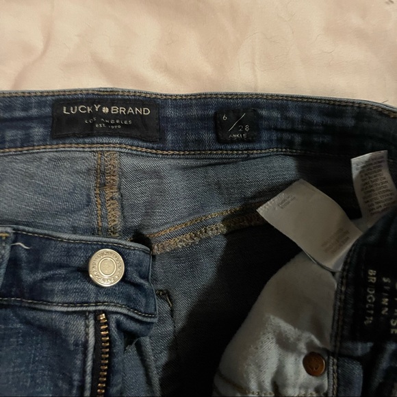 Lucky Brand Ankle Jeans - Picture 4 of 7